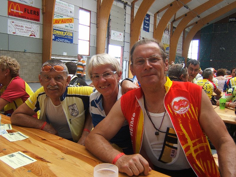 2011-08-01 50 Que du bonheur dans les sourires.JPG